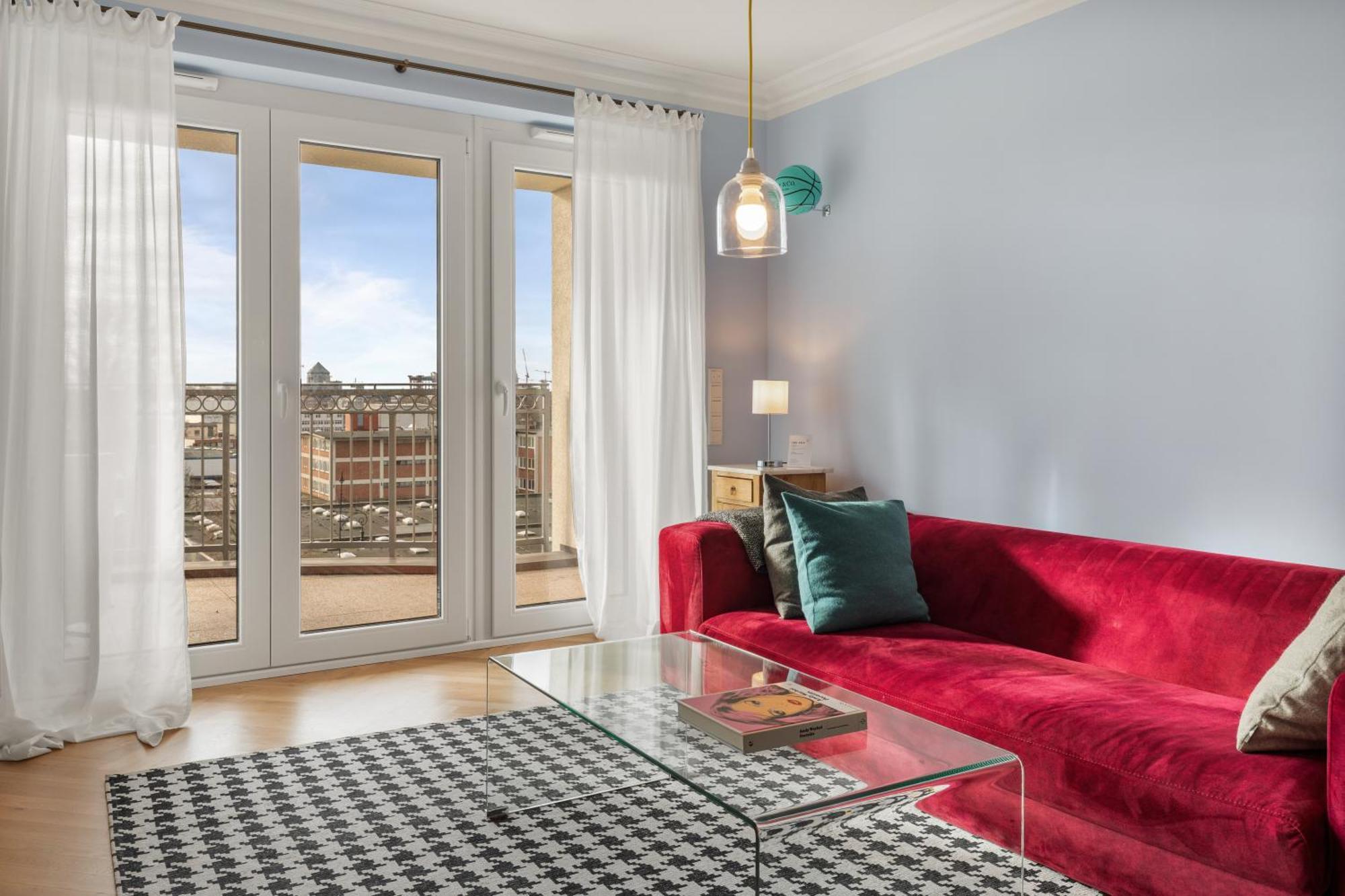 Cls Zentrale City-Wohnung In Hamburg Mit E-Laden Und Tiefgarage, Grosser Balkon, Blick Ueber Hamburg, Parkplatz, Cafe Im Haus, Bushaltestelle Direkt Gegenueber, Flex Check In المظهر الخارجي الصورة